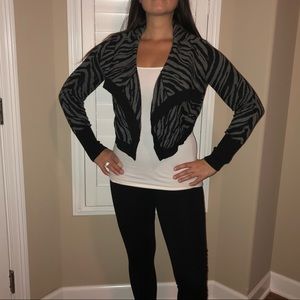 DONATED Blk/Gry animal print crop sweater see NOTE